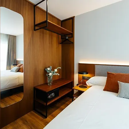 2h Living * León