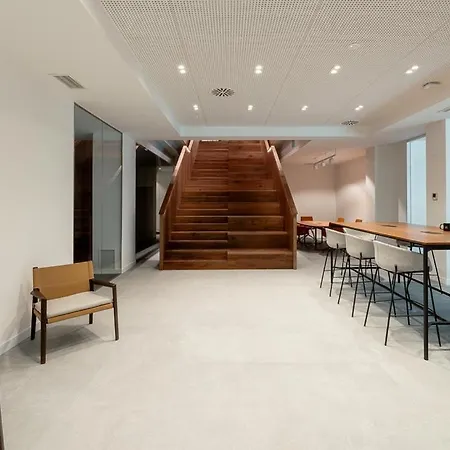 شقة 2h Living ليون