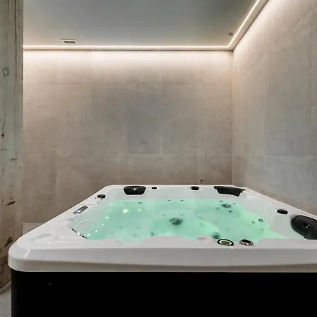 2h Living شقة فندقية 4*