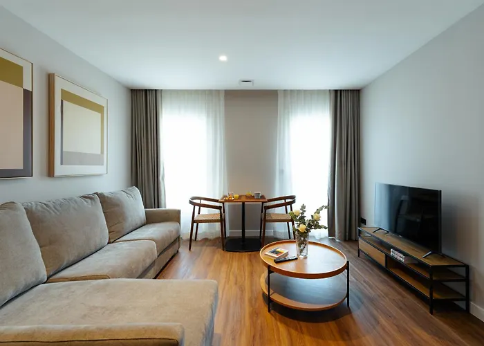 2h Living Apartment *